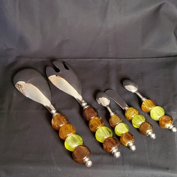 Serving Set - Picture 2 of 5